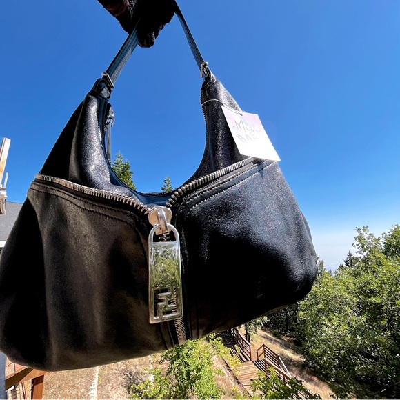 Fendi: Leather Zip Front Pocket Monogram
Hobo Bag (Black) - Picture 3 of 17